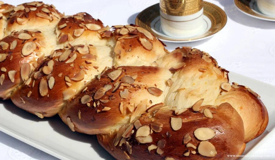 Paskalya çöreği tarifim ile paskalyanızı evinizde kendiniz yapabilirsiniz. Pastane usulü Paskalya Çöreğinin tarifi ile bildiğiniz pastanelerin paskalya çöreği ile yarışacaksınız. Tam kıvamında tutan bir tarifin yerini hiçbir şey tutamaz :) Paskalya çöreği tarifim ile paskalyanızı evinizde kendiniz yapabilirsiniz. Pastane usulü Paskalya Çöreğinin tarifi ile bildiğiniz pastanelerin paskalya çöreği ile yarışacaksınız. Tam kıvamında tutan bir tarifin yerini hiçbir şey tutamaz! paskalya tarifi,Paskalya Çöreği Tarifi,Paskalya Çöreği Nasıl Yapılır,Gerçek Paskalya Çöreği Tarifi ,Paskalya Çöreği Tarifi ,Paskalya çöreği tarifi mi aramıştınız? Paskalya çöreği, hamurişi tarifleri tarifleri,Sonu garanti tarifler,Paskalya çöreği nasıl yapılır, paskalya çöreği tarifi, paskalyaçöreği yapılışı ve malzemeleri, paskalya çöreği oktay usta paskalya poğaça tarifi paskalya çöreği portakal ağacı paskalya çöreği nefis yemek tarifleri güzel paskalya tarifi paskalya çöreği ardanın mutfağı gerçek paskalya çöreği paskalya çöreği tarifi uzman tv paskalya çöreği yapma,Paskalya çöreği nasıl yapılır, paskalya çöreği tarifi, paskalyaçöreği yapılışı,Paskalya Çöreği (Tsoureki) Tarifi ,Ev Yapımı Paskalya Çöreği Tarifi,Paskalya çöreği nasıl yapılır,Paskalya Çöreği Tarifi,Paskalya Çöreği tarifi , Paskalya Çöreği nasıl yapılır,Damla sakızlı paskalya çöreği,Paskalya Tarifi Portakal Ağacı,çörek tarifleri, damla sakızlı çörek, damla sakızlı paskalya çöreği,Paskalya Tarifi Portakal Ağacı,Pastane usulü Paskalya Çöreği,Pastane usulü Paskalya Çöreğinin tarifi ve püf noktaları,paskalya çöreği püf noktaları.