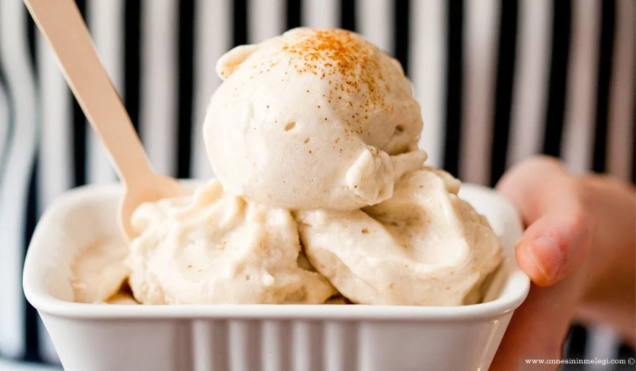 Ev Yapımı Dondurma | Bebeğinize ilk dondurmasını yapın,Bebeğinizin ilk dondurmasını evinizde yapabilirsiniz, bebekler için dondurma tarifi,ev yapımı dondurma,Ev yapımı dondurma nasıl yapılır,Ev Yapımı Gerçek Dondurma Tarifi,ev yapimi dondurma,Ev Yapımı Dondurma Tarifleri,dondurma makinasında dondurma tarifleri, çilekli dondurma, meyveli dondurma, çikolatalı dondurma tarifi, kakaolu dondurma, ev yapımı dondurmalar, ev yapımı kolay dondurma, ev yapımı dondurma oktay usta, ev yapımı kolay dondurma tarifi, kolay dondurma tarifi, ev yapımı dondurma tarifi, ev yapımı salepli dondurma, ev yapımı dondurma salep, ev yapımı dondurma tarifleri oktay usta,Ev Yapımı Gerçek Dondurma Tarifi İçin Malzemeler,Ev Yapımı Dondurma Tarifinin resimli anlatımı,Ev yapımı dondurma biliyor musunuz? Ev yapımı dondurma