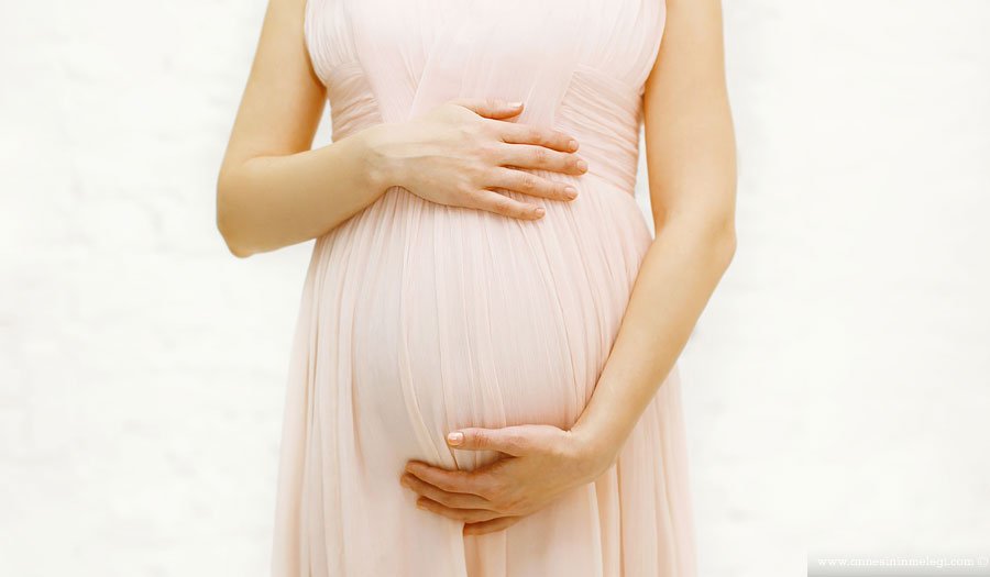 Erken hamilelik döneminde gerçekleşen yerleşme ağrısı ile ilgili bilmek istediğin tüm detaylar bu yazıda... Hamileliğin İlk Haftalarındaki Ağrılar Normal mi Hamilelik kramp ve ağrıları ne kadar sürer? Hamilelikte kasık ağrısı neden olur?Hamilelikte Kasık Ağrısı Ne Zaman ve Nasıl Geçer Yerleşme ağrısı nedir erken hamilelik döneminde kasık ağrısı yerleşme ağrısı ne zaman olur