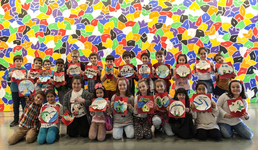 İstanbul Modern, 23 Nisan Ulusal Egemenlik ve Çocuk Bayramı’nda yine binlerce çocuğu ağırlayacak. 4-12 yaş arası çocuklar 11. Çocuk Şenliği’nde “Dünya için hayallerim var” diyerek doğa ile sanatı buluşturacak. Etkinlik, 19-24 Nisan tarihleri arasında ücretsiz olarak gerçekleşecek. ücretsiz çocuk etkinliği, ücretsiz çocuk atölyesi