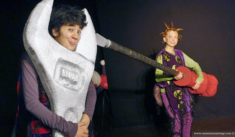 Çocuklar Trump AVM’de “Rüzgar Çanı” tasarlayacak ve tiyatro oyunları izleyecek Trump AVM’de bu hafta sonu çocuklar katılacakları atölyede “Rüzgar Çanı” tasarlayacaklar. 3 Eylül Cumartesi günü ‘Her Şey Elimizde’, 4 Eylül Pazar günü ise ‘Uçmak İstiyorum’ adlı tiyatro oyunlarını izleyecekler. Ücretsiz Etkinlikler İstanbul Çocuk Etkinlikleri Haftasonu çocuk etkinlikleri