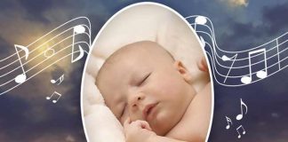 Anne karnındaki bebek 25 haftalık olduktan sonra duyduğu seslere tepki vermeye de başlar.