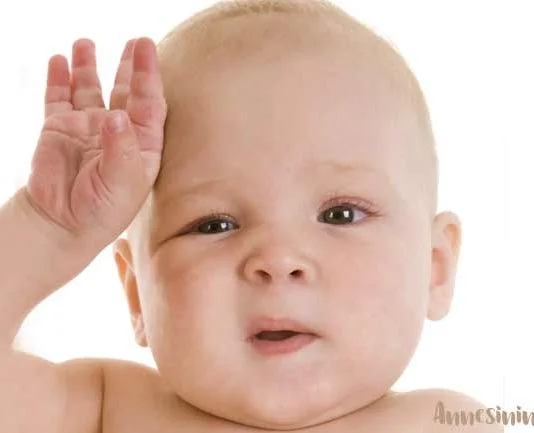 Bebekler neden başlarından terler? Bebeklerin doğumdan sonra yalnızca başındaki ter bezleri çalışır. Bu yüzden bebekler sıklıkla başlarından terlerler.