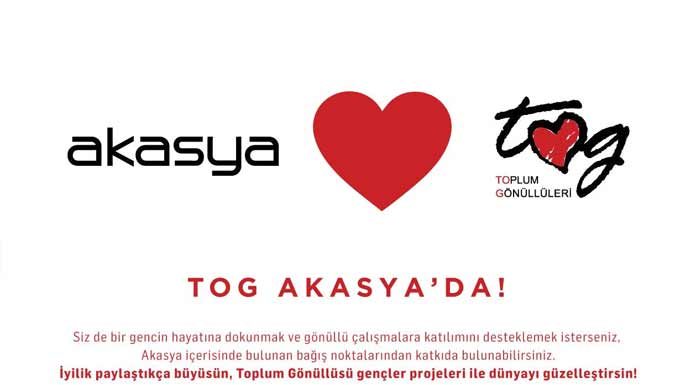 Minik eller Akasya’da resim atölyesinde hayallerini rengarenk boyuyor Minik eller Akasya’da resim atölyesinde hayallerini rengarenk boyuyor