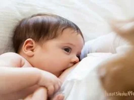 Sütüm Yetmiyor Endişesi İle Mamaya Başlamak Doğru Mu? Yenidoğan Bebeklerde Emzirme Nasıl Olmalıdır? Doğumun ardından süt gelmese bile emzirmeli miyim?