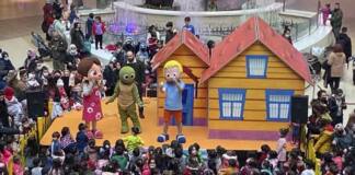 Çizgi film kahramanı Niloya, arkadaşları Mete ve Tospik’le birlikte minik dostları ile buluşuyor. 